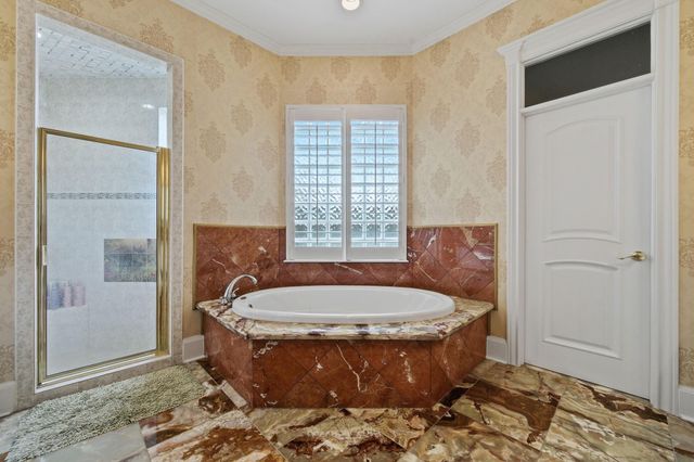 39 Forest Green Trail, Kingwood, TX 77339