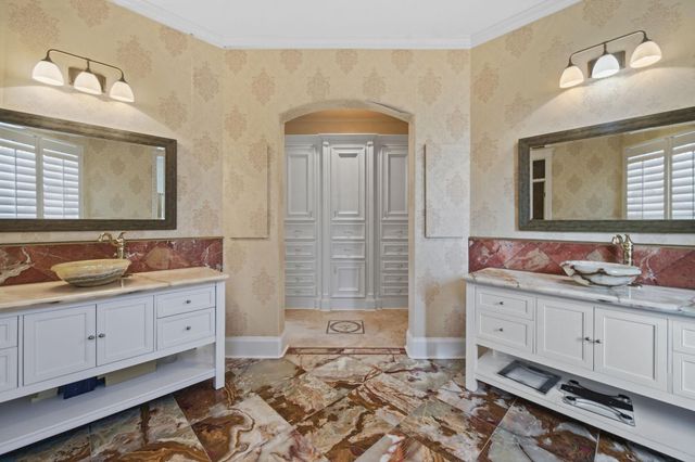 39 Forest Green Trail, Kingwood, TX 77339