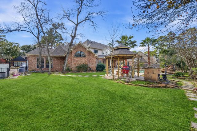 39 Forest Green Trail, Kingwood, TX 77339