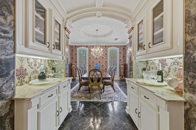 39 Forest Green Trail, Kingwood, TX 77339