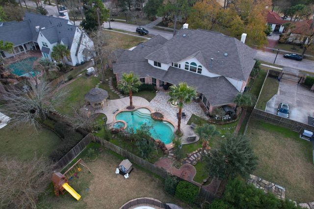 39 Forest Green Trail, Kingwood, TX 77339