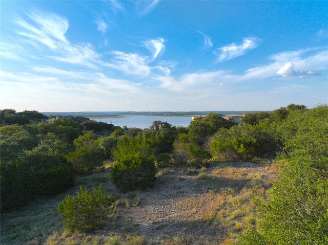 401 Scarlet CT, Canyon Lake, TX 78133