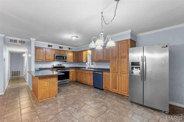 4649 County Road 621, Cardwell, MO 63829