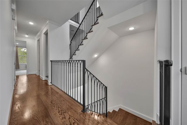 42 Wooded Park Place, The Woodlands, TX 77380
