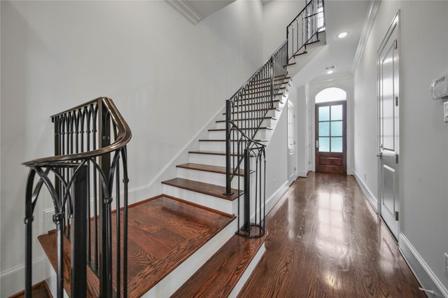 42 Wooded Park Place, The Woodlands, TX 77380