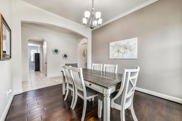 295 Clearwood Drive, League City, TX 77573