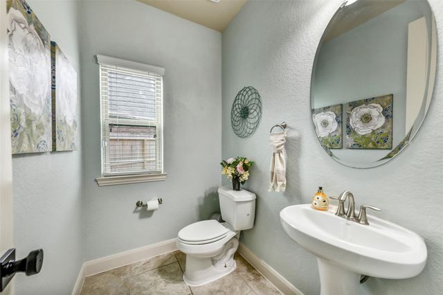 295 Clearwood Drive, League City, TX 77573