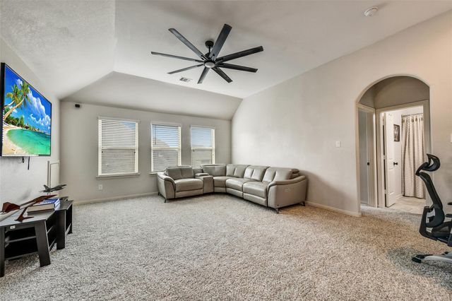 295 Clearwood Drive, League City, TX 77573