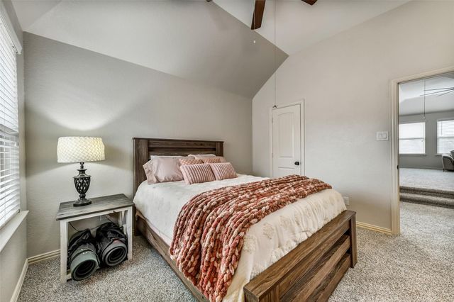 295 Clearwood Drive, League City, TX 77573