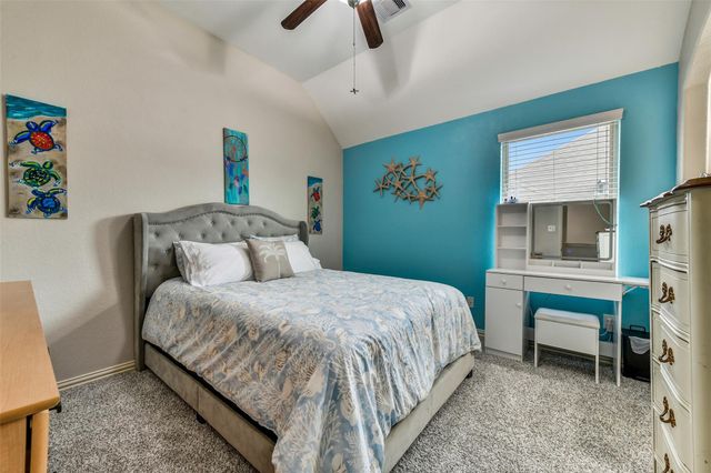 295 Clearwood Drive, League City, TX 77573