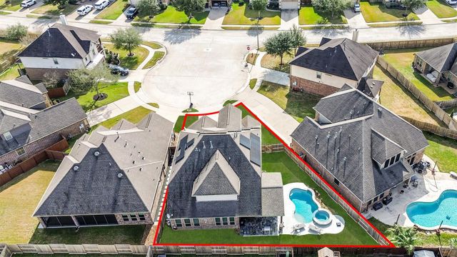 295 Clearwood Drive, League City, TX 77573