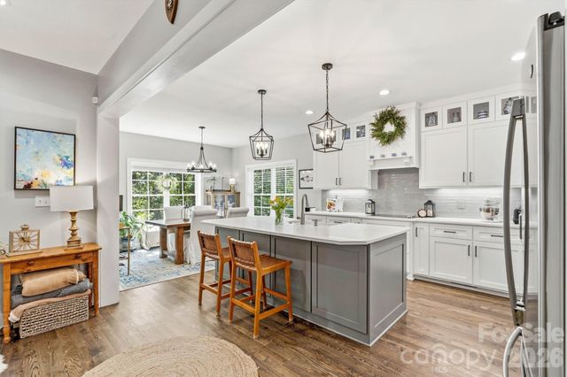 4975 Harbor View Drive W, Granite Falls, NC 28630