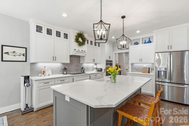 4975 Harbor View Drive W, Granite Falls, NC 28630
