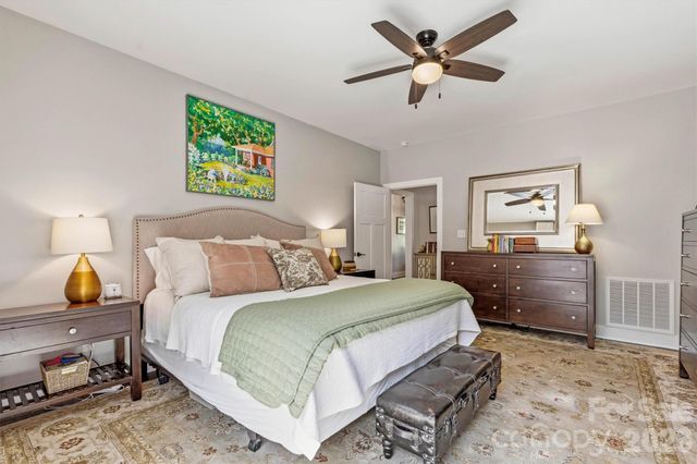4975 Harbor View Drive W, Granite Falls, NC 28630