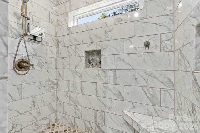 4975 Harbor View Drive W, Granite Falls, NC 28630