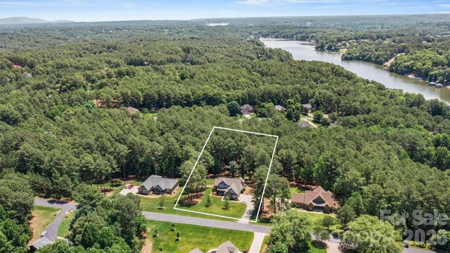 4975 Harbor View Drive W, Granite Falls, NC 28630