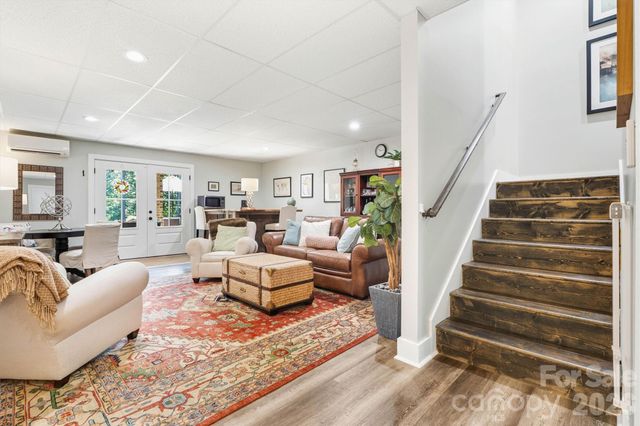 4975 Harbor View Drive W, Granite Falls, NC 28630