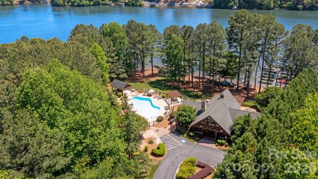 4975 Harbor View Drive W, Granite Falls, NC 28630