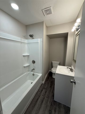 2914 Scottsbluff Drive, Dallas, TX 75228