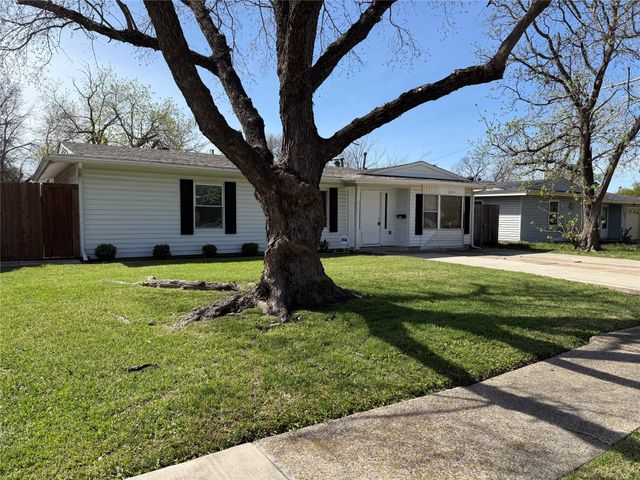 2914 Scottsbluff Drive, Dallas, TX 75228