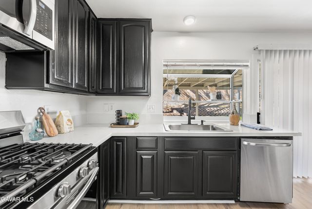 44213 E 4th Street, Lancaster, CA 93535