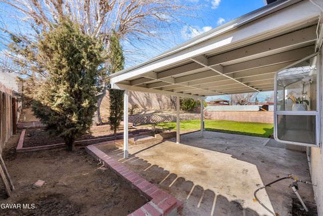 44213 E 4th Street, Lancaster, CA 93535