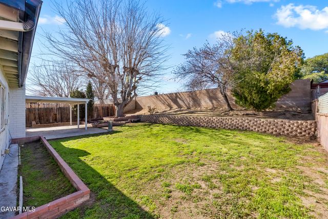 44213 E 4th Street, Lancaster, CA 93535