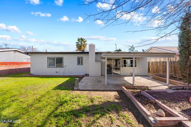 44213 E 4th Street, Lancaster, CA 93535