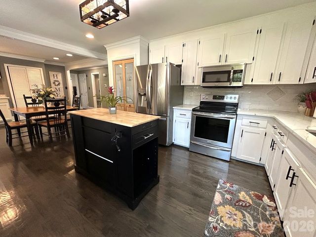7113 Sterncrest Place, Charlotte, NC 28210