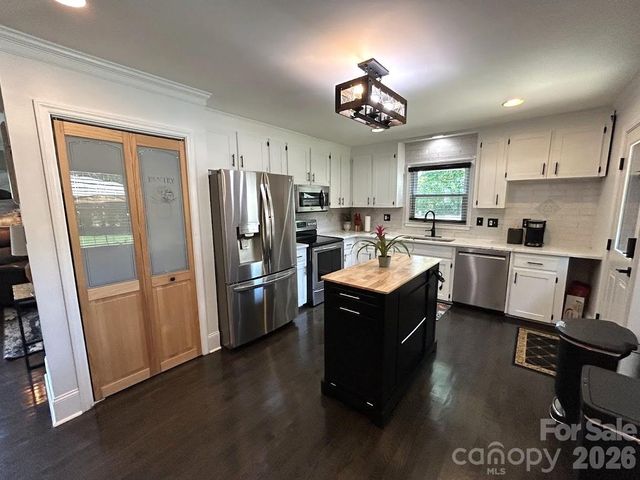 7113 Sterncrest Place, Charlotte, NC 28210