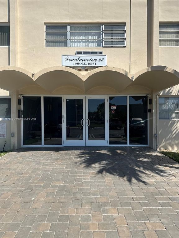 1400 NE 169th St 215, Miami, FL 33162