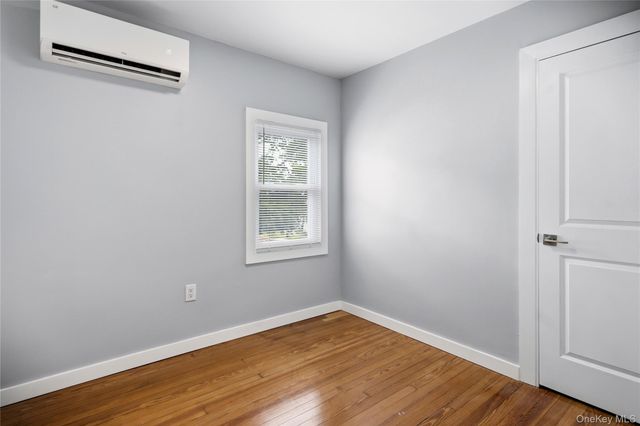 890 Kings Parkway, North Baldwin, NY 11510