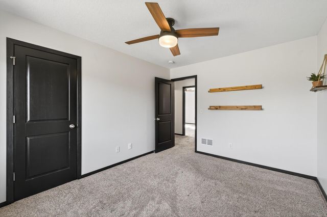 10688 51st Street NE, Albertville, MN 55301