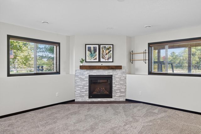 10688 51st Street NE, Albertville, MN 55301