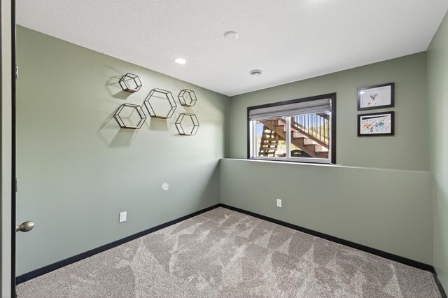 10688 51st Street NE, Albertville, MN 55301