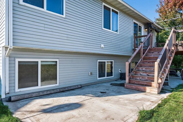 10688 51st Street NE, Albertville, MN 55301