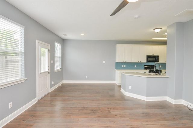 8755 Thistlemoor Lane, Houston, TX 77044