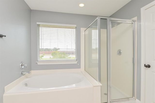 8755 Thistlemoor Lane, Houston, TX 77044