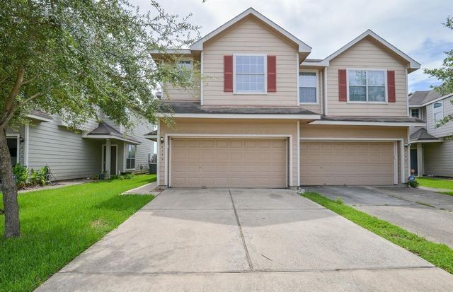 8755 Thistlemoor Lane, Houston, TX 77044