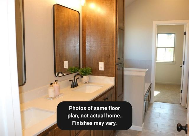 11725 SW 48th Street, Mustang, OK 73064