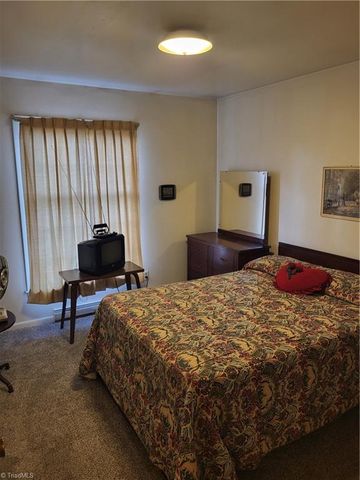 3319 Woodlea Drive, Greensboro, NC 27406