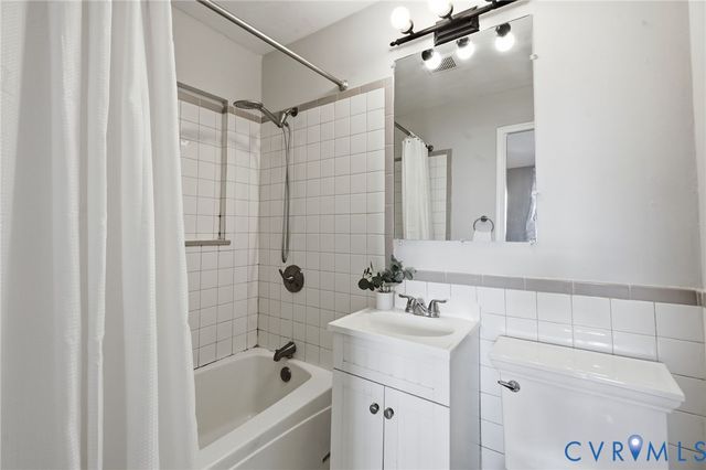 2305 Lockwood Rd, Henrico, VA 23294