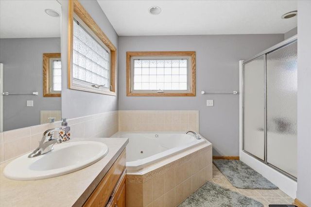 1313 ASTER Circle, Council Bluffs, IA 51503