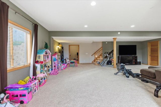 1313 ASTER Circle, Council Bluffs, IA 51503