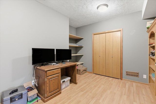 1313 ASTER Circle, Council Bluffs, IA 51503