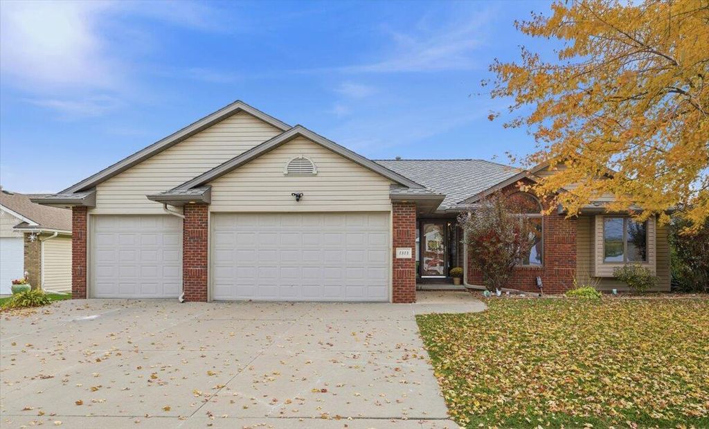 1313 ASTER Circle, Council Bluffs, IA 51503