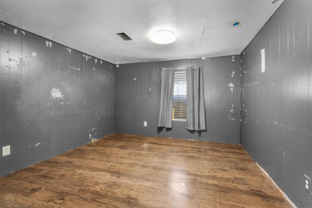 7576 Greenwood Drive, Cleveland, TX 77328