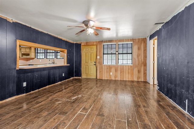 7576 Greenwood Drive, Cleveland, TX 77328