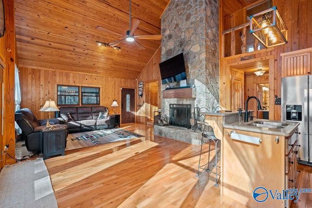 288 Road 9072, Mentone, AL 35984