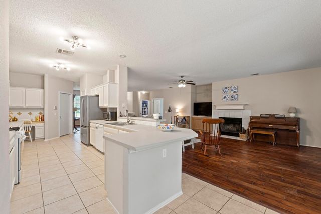 16907 Cranston DR, Round Rock, TX 78664